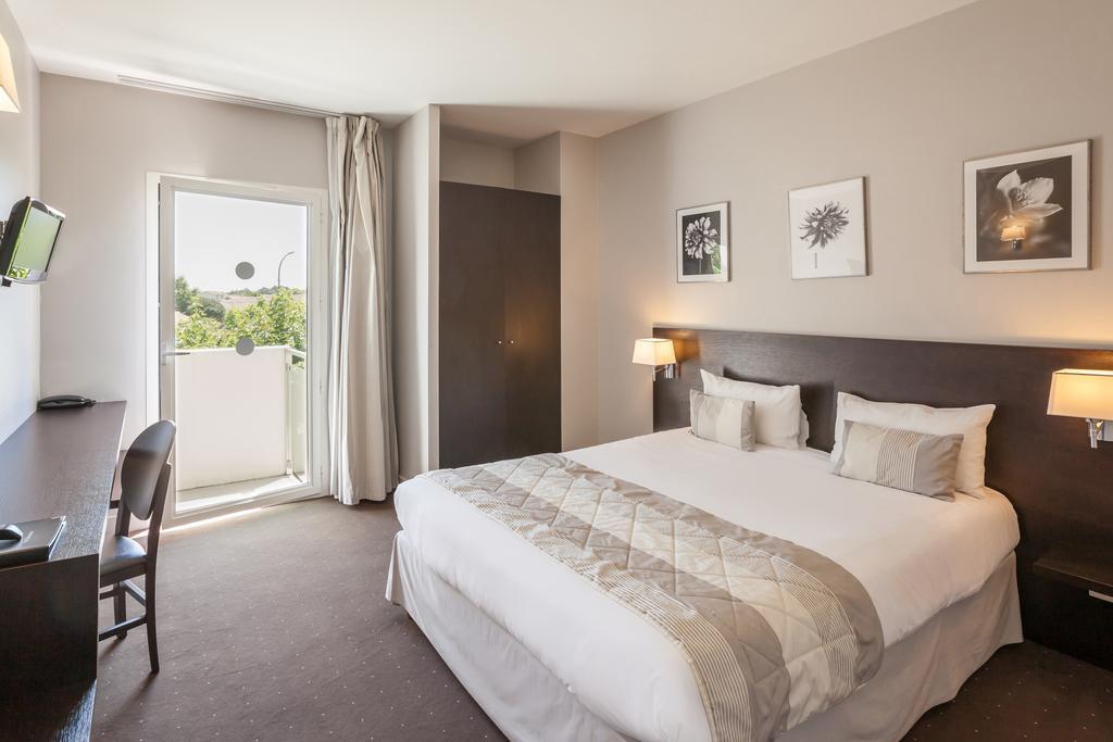 Hotel Alienor Лангон Стая снимка