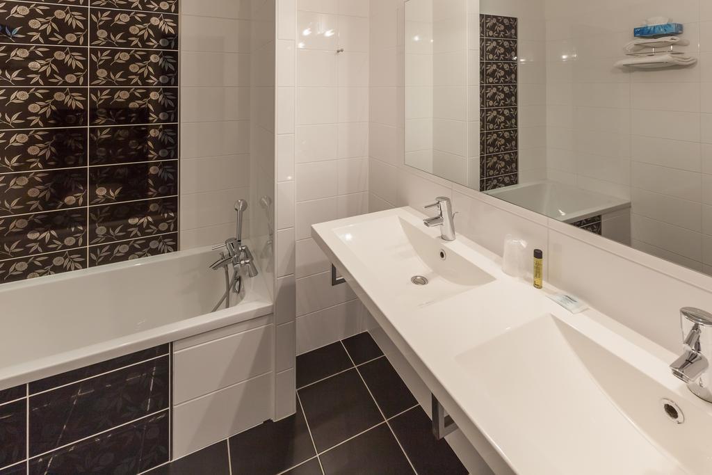 Hotel Alienor Лангон Стая снимка